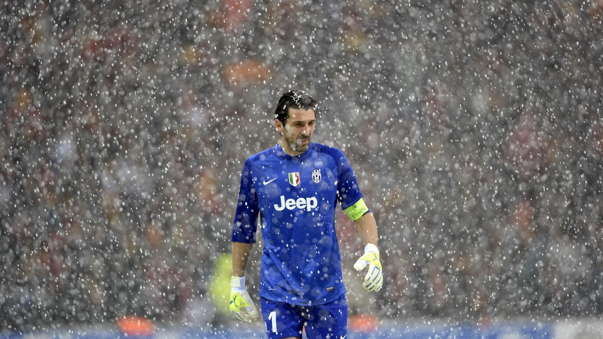 电竞选手如何参与公益活动:传递正能量与回馈社会,如何去参加电竞职业比赛