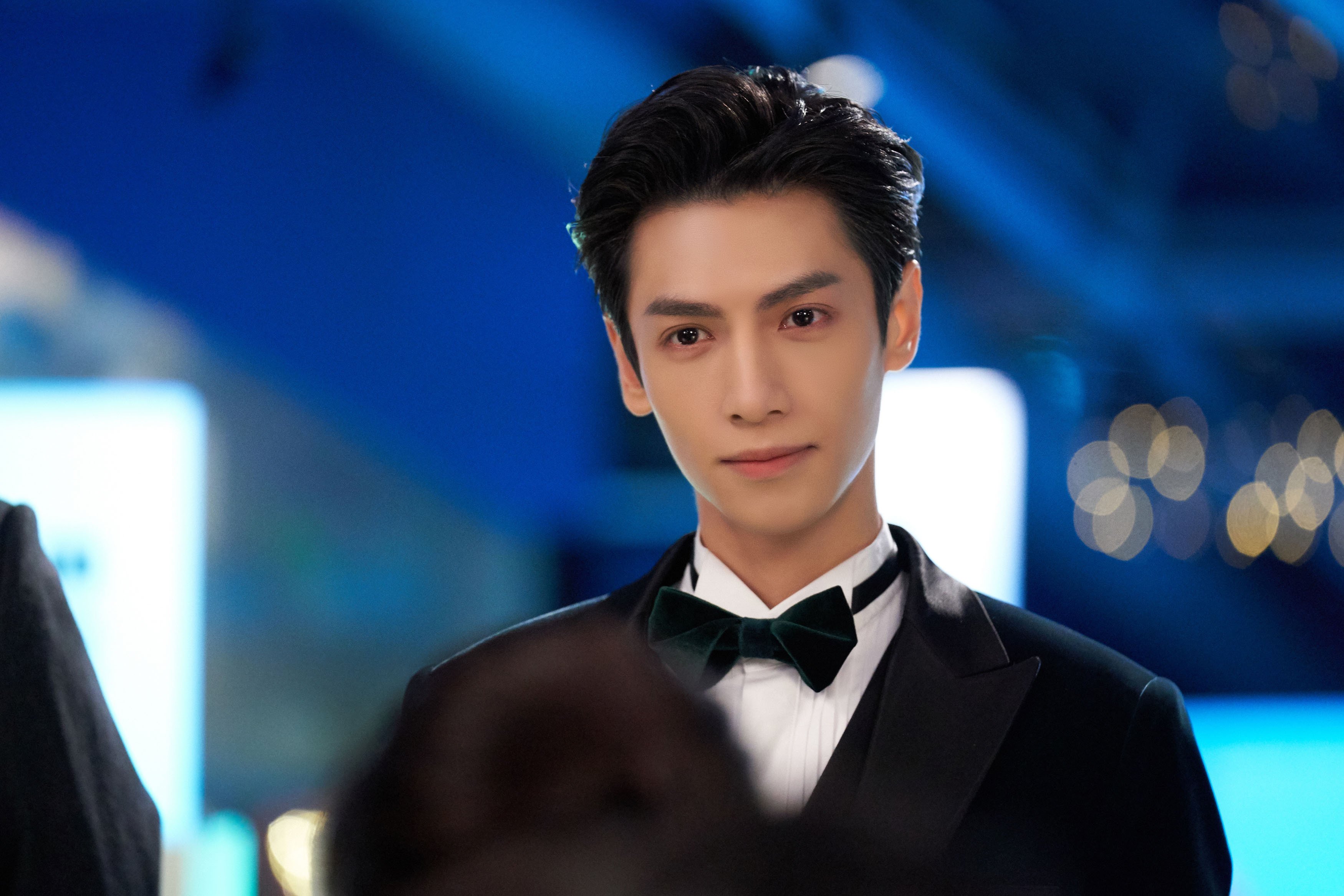 开云体育平台-多特蒙德主场2-0战胜美因茨，继续领跑德甲，多特蒙德比赛视频