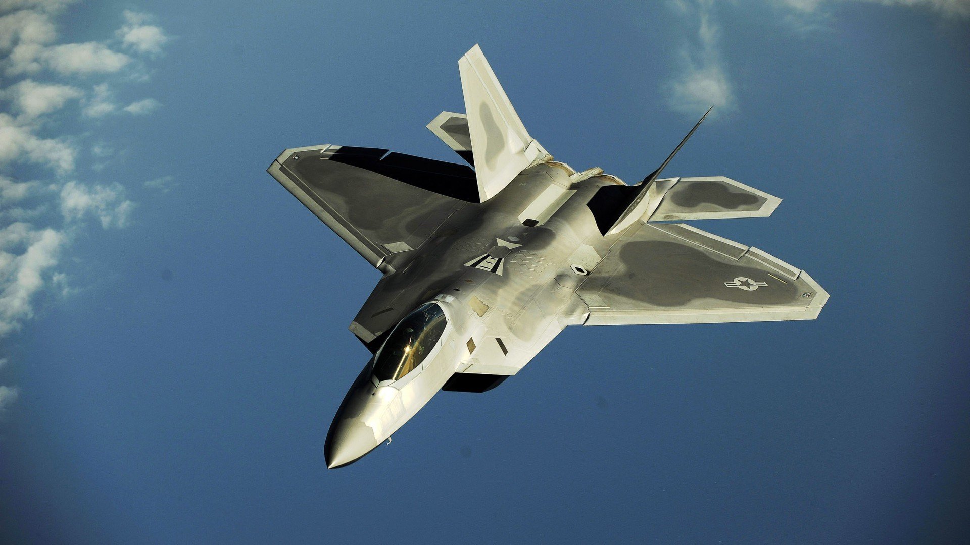 拜仁慕尼黑新赛季引进多位巨星战术调整，拜仁慕尼黑首发阵容2020