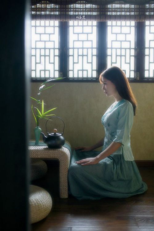 开云体育-皇家马德里夺冠热门稳固，皇家马德里集锦