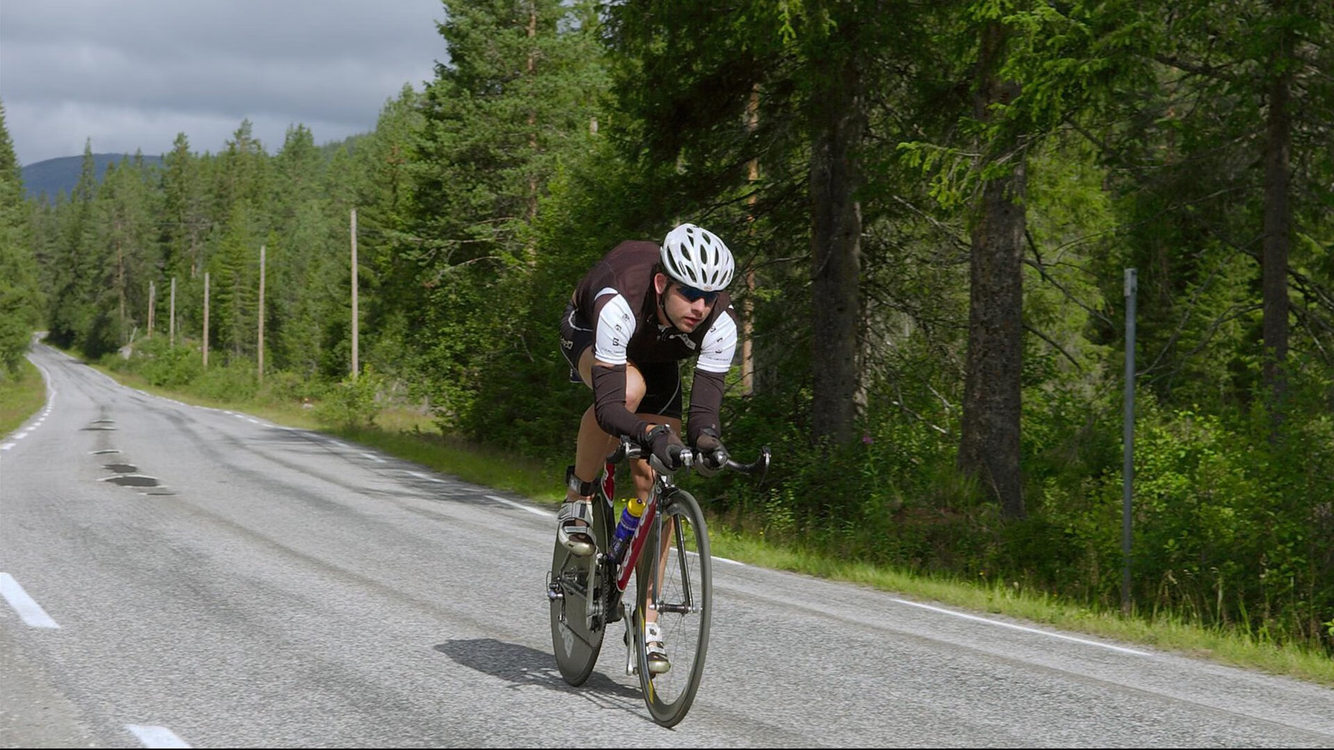 体育赛事市场化运作模式分析，我国体育赛事市场的现状及制约因素