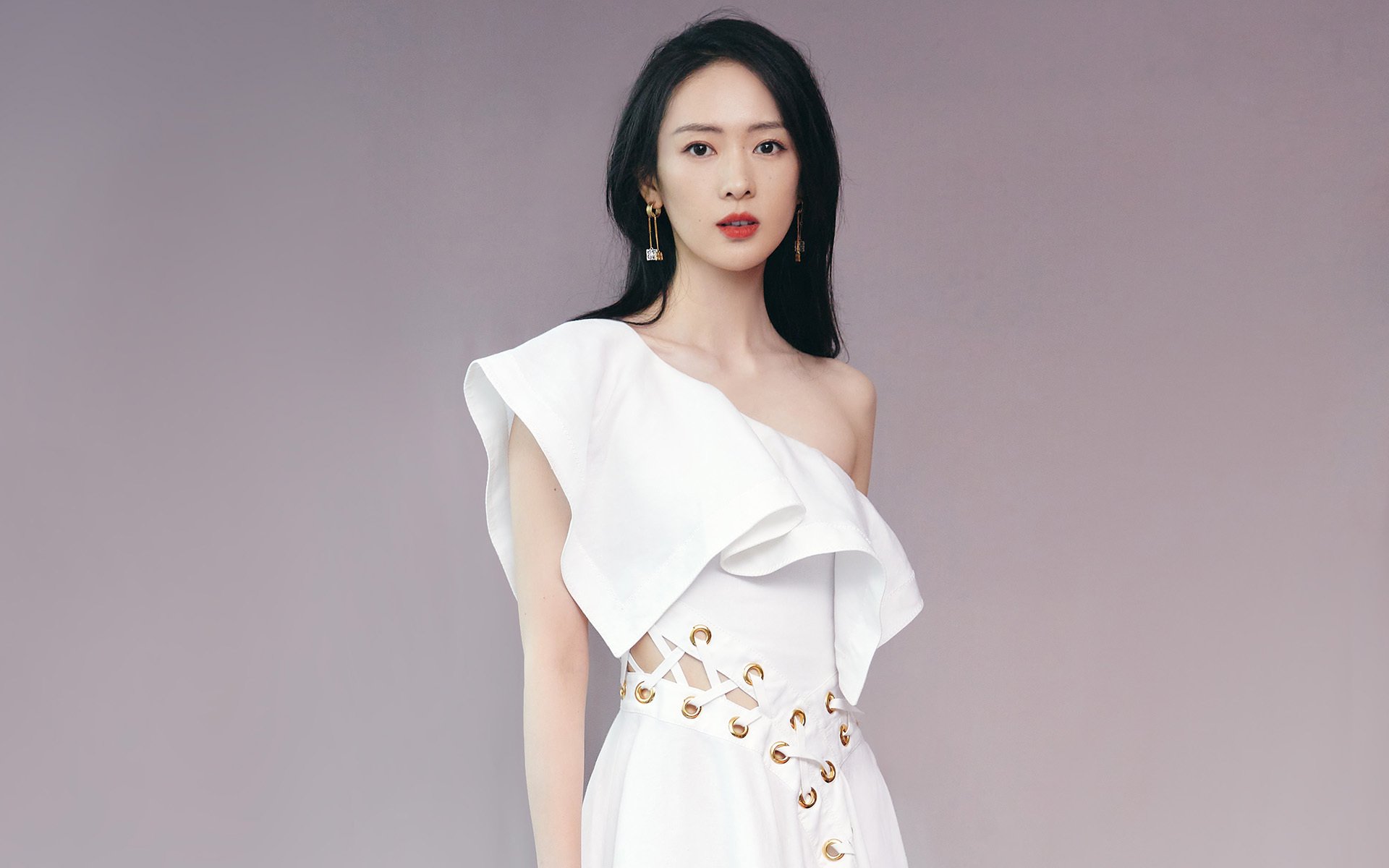 “武汉马拉松赛场:挑战自我,打破极限”