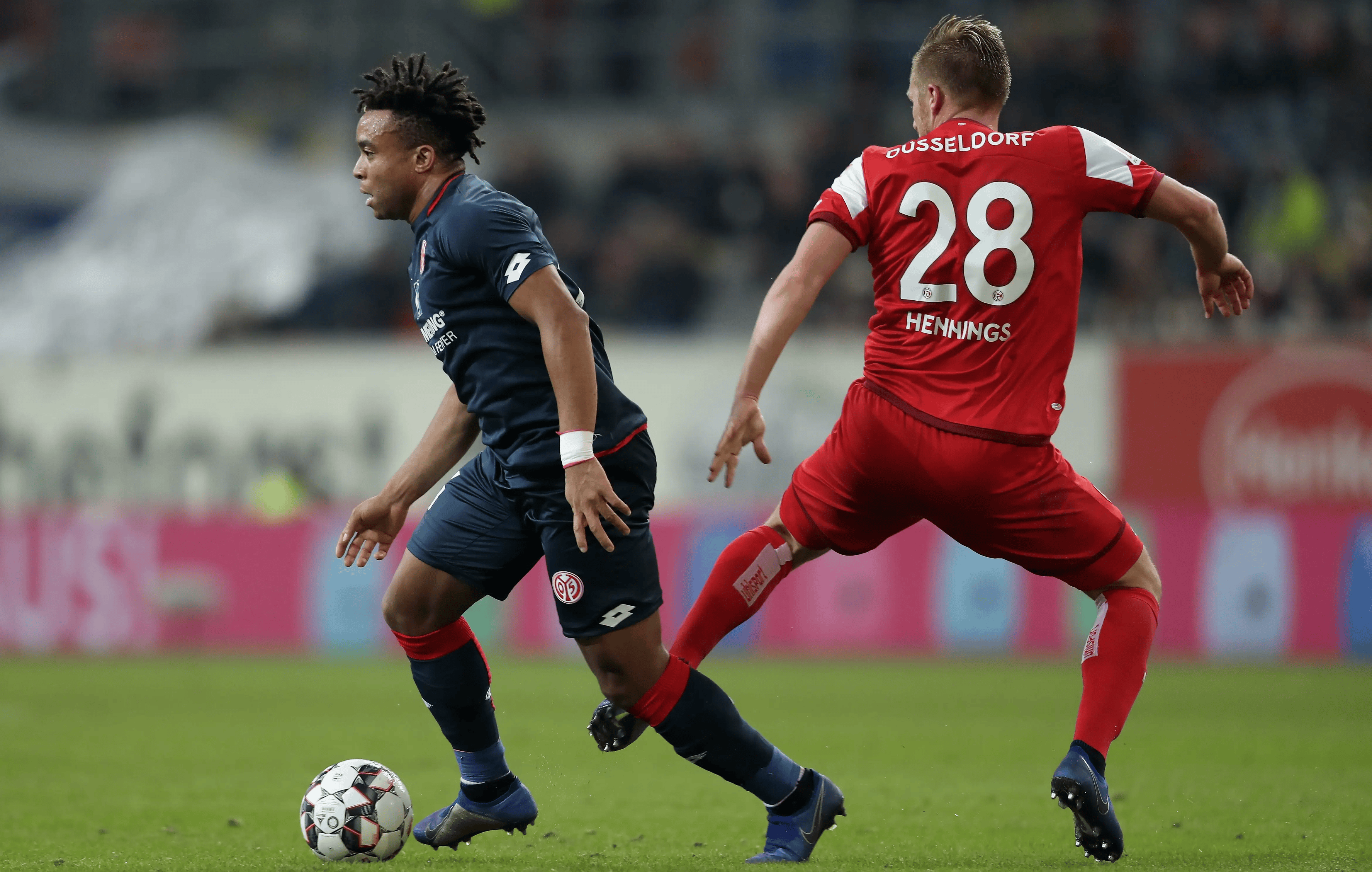 包含感受德甲的激情：小球队如何创造大连胜的词条