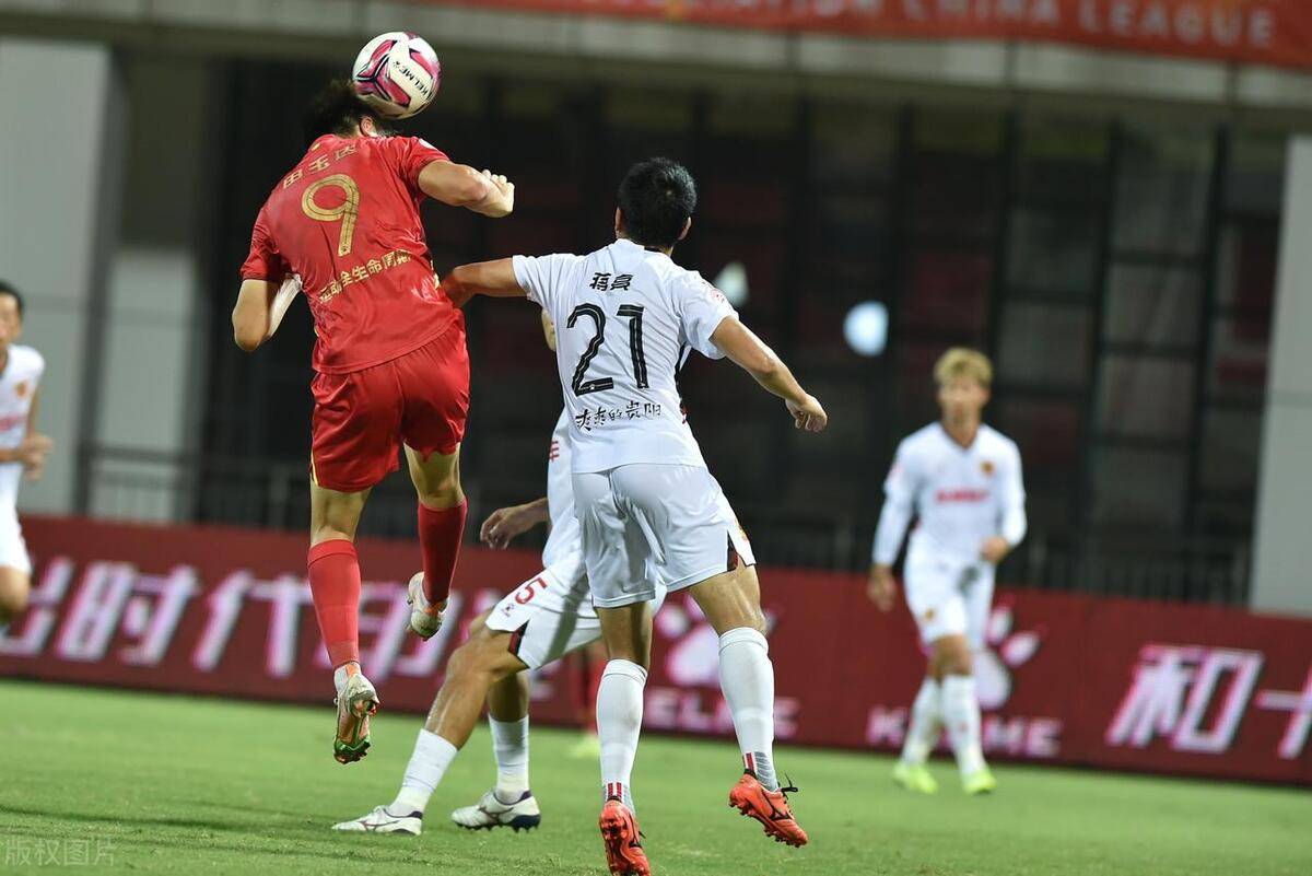 转战海外：中国球员在外的挑战与机遇的简单介绍