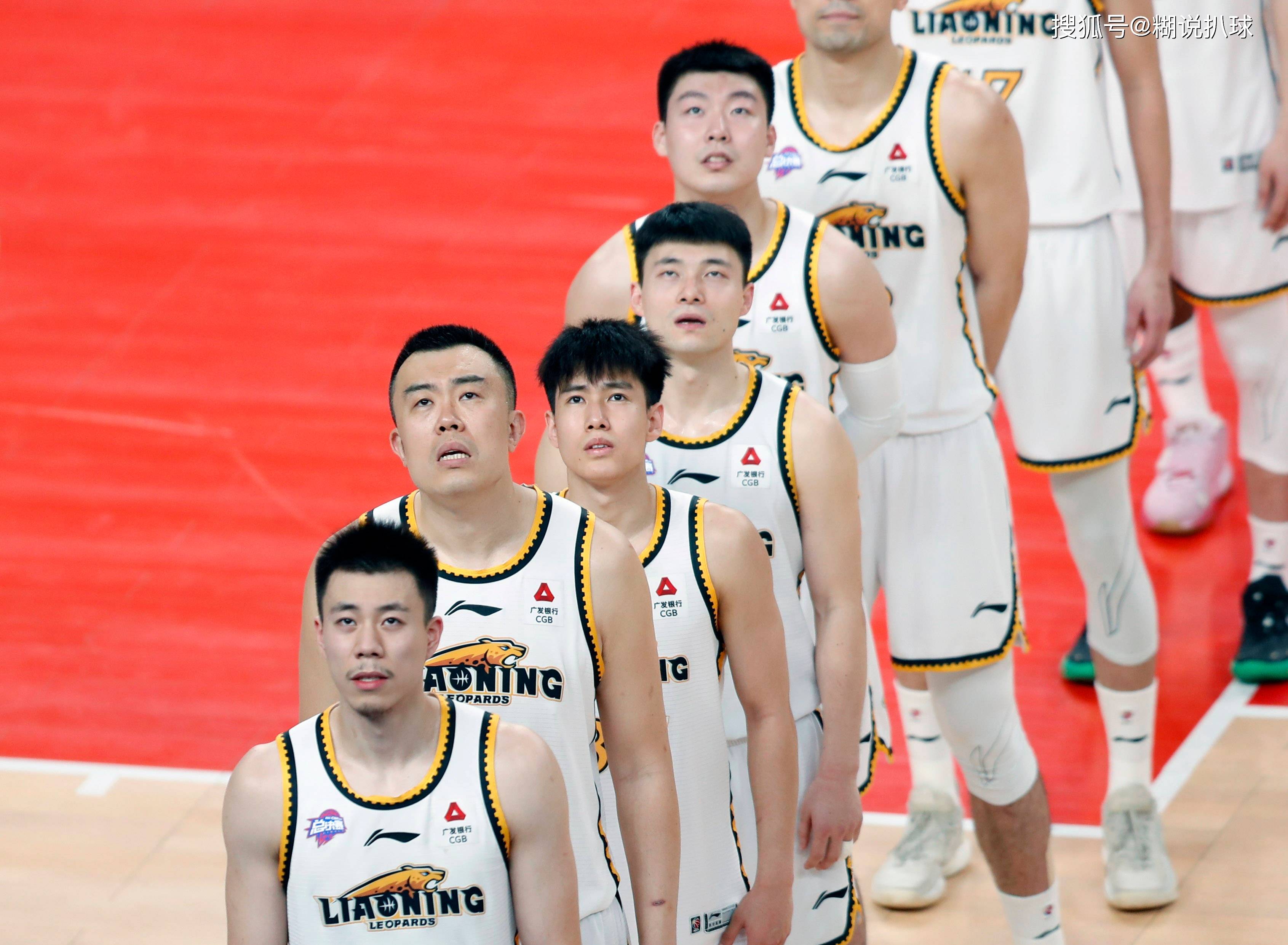 赛季初的惊人表现：CBA新星的崛起