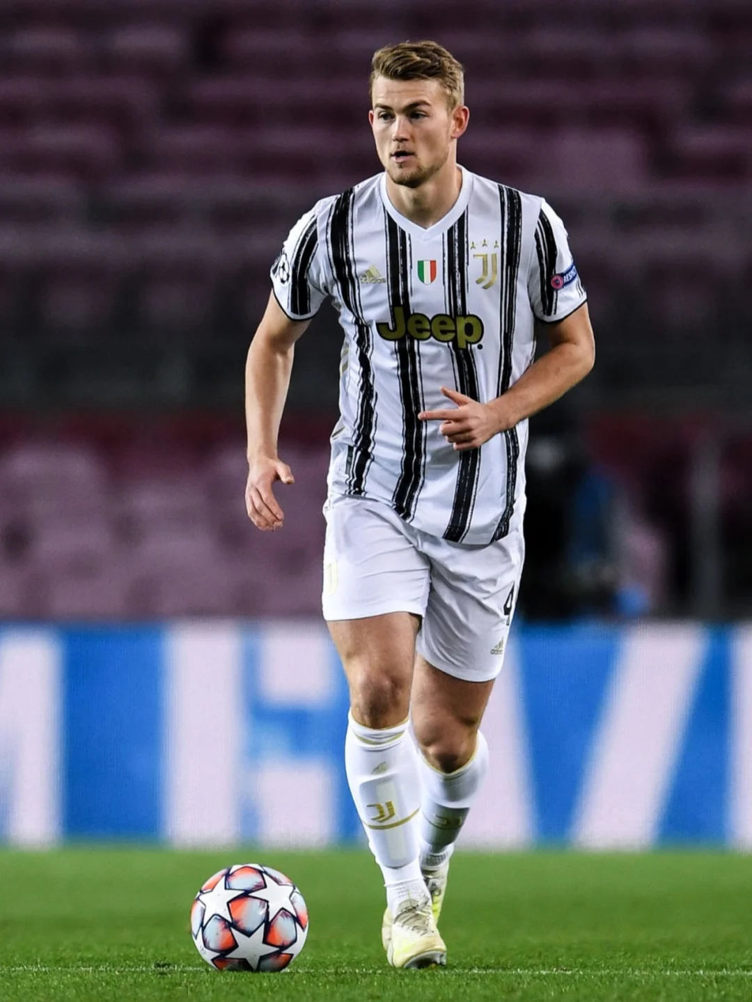 球员的心理适应能力:五大联赛的挑战 球员的心理适应能力:五大联赛的挑战